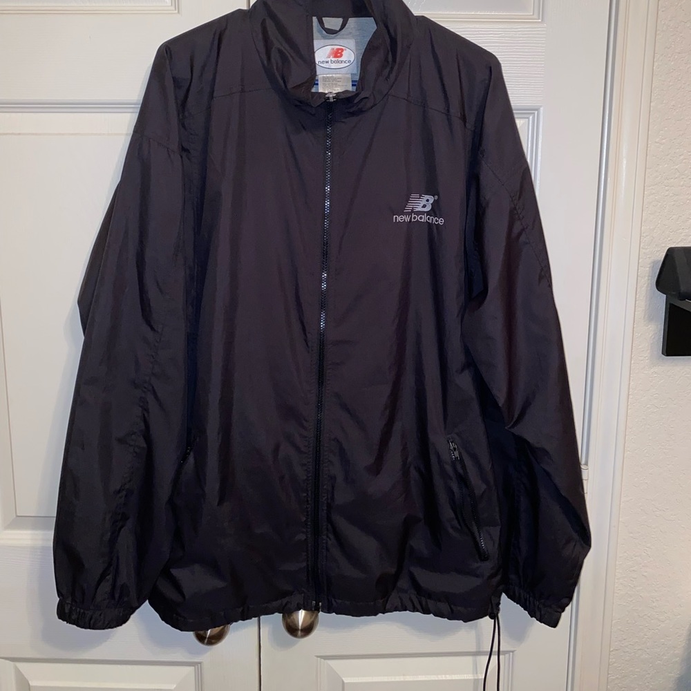 New Balance Windbreaker - Black